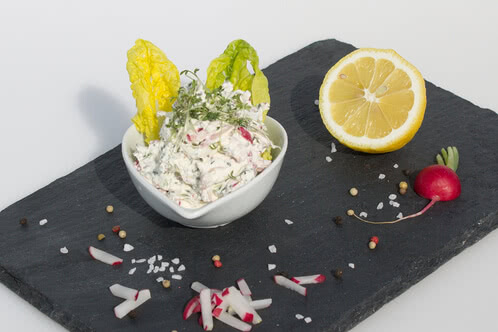 Receta de salsa de Queso fresco con rábanos